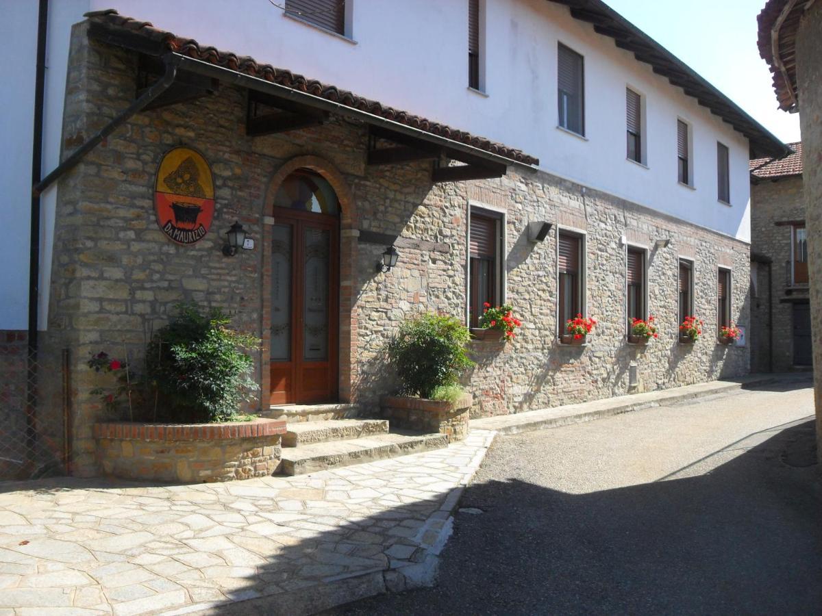 Ristorante Albergo Da Maurizio Cravanzana エクステリア 写真